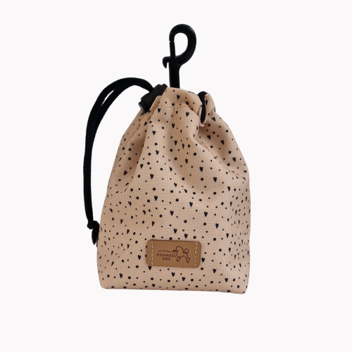 saszetka na smaczki sweetheart poondel dog.png