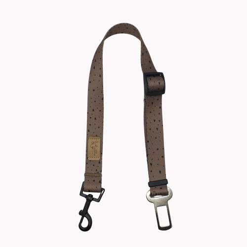 pas samochodowy sweetheart brownie poondel dog.png