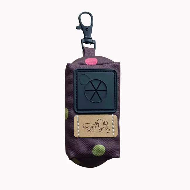 etui na kupoworek poondel dog_dots.png